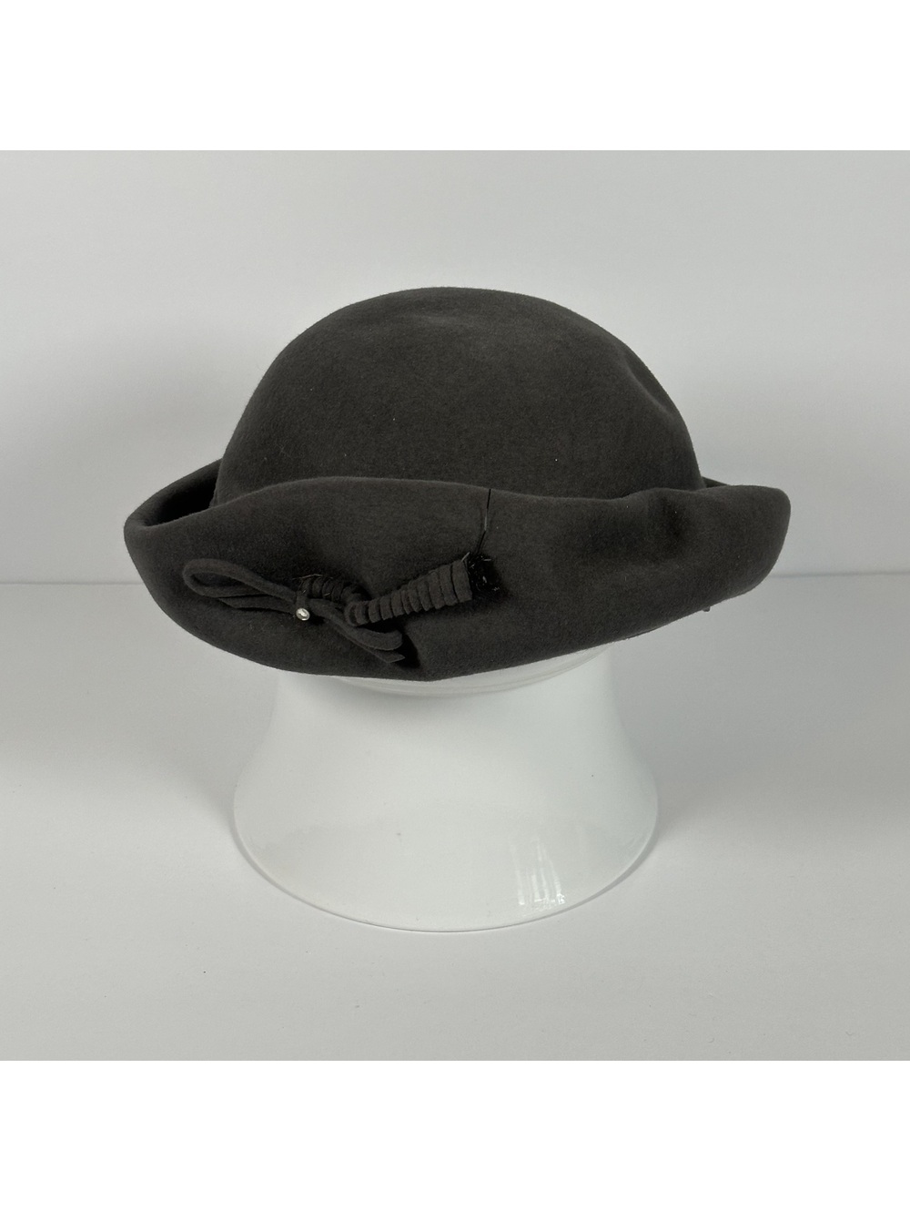 Lane Bryant Vintage Dark Gray Wool Felt Bow Cloche Hat